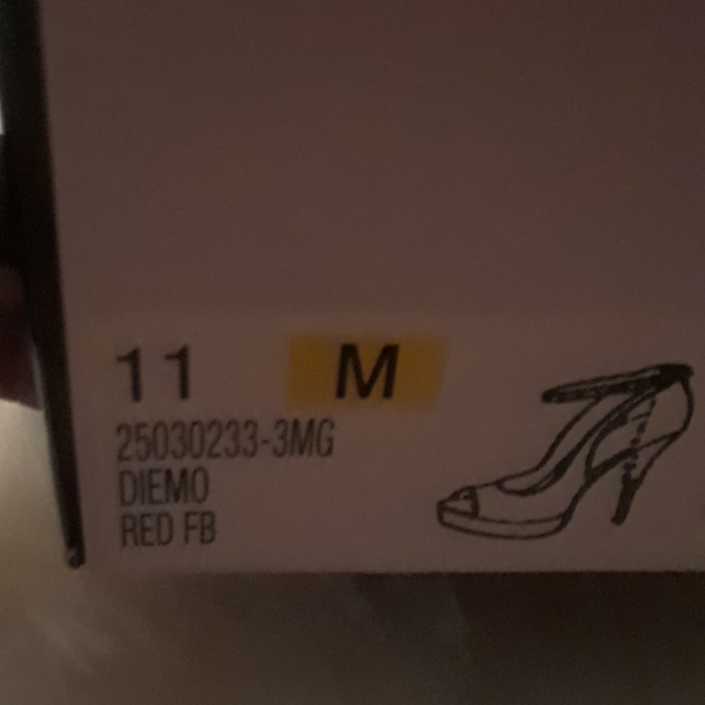 Nine West - Picture 3 of 4